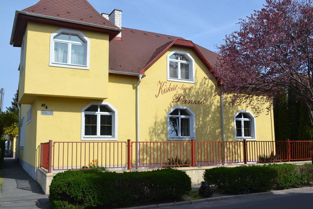 Kiskut Liget Pension Győr Buitenkant foto