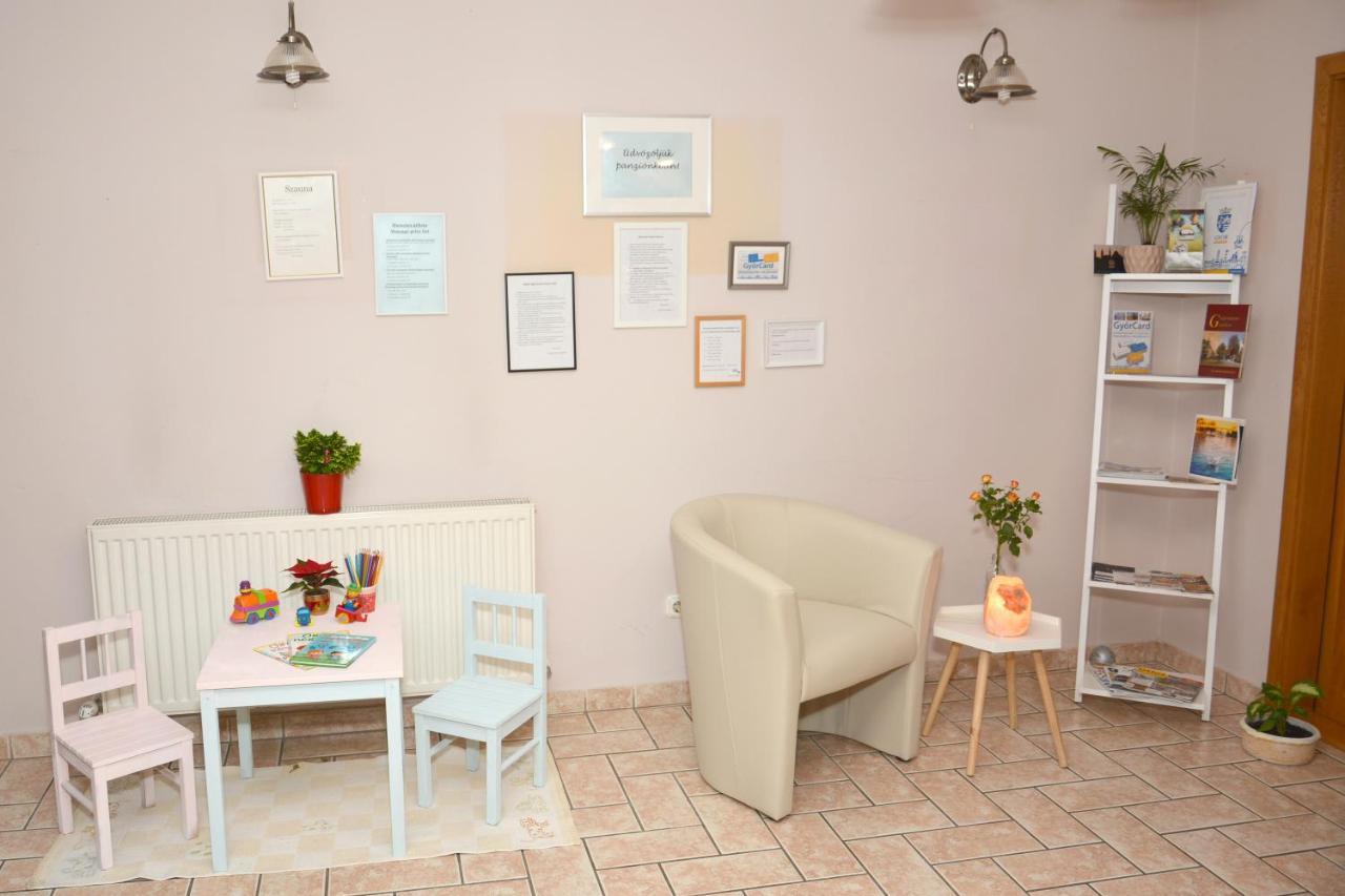 Kiskut Liget Pension Győr Buitenkant foto